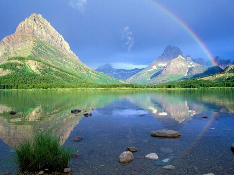 Spectacular Rainbows Free Screensaver